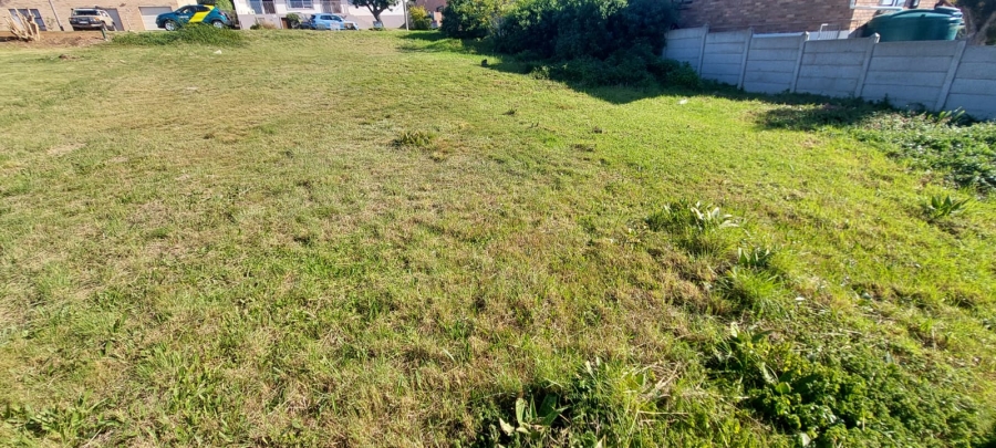  Bedroom Property for Sale in Wavecrest Eastern Cape